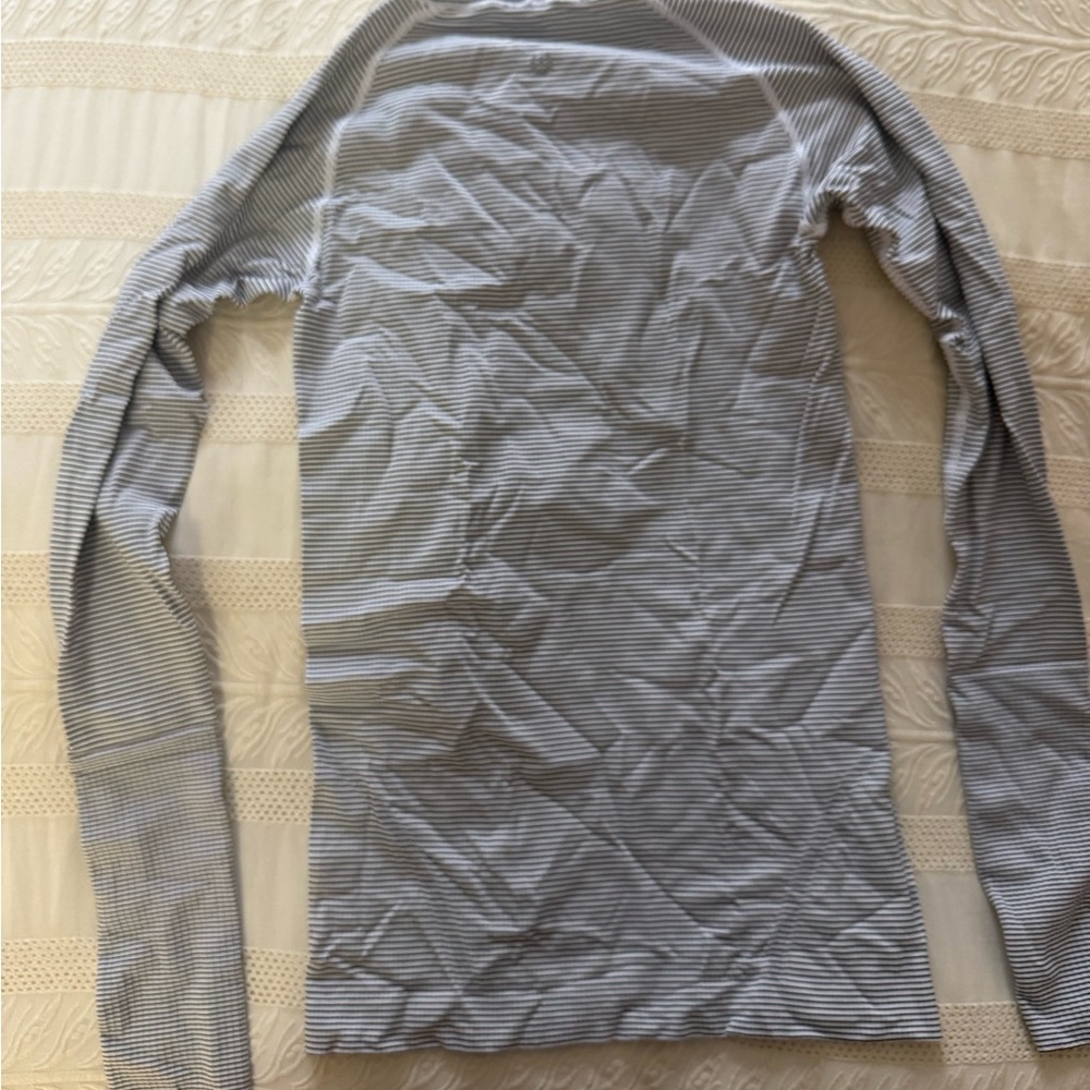 lululemon athletica Swiftly Tech Long Sleeve Crew - White with black stripes - Picture 3 of 3